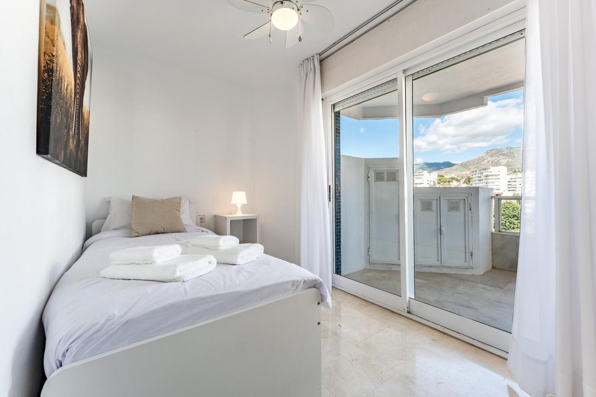 Tropico Carihuela View & Parking Apartment Torremolinos Exterior foto